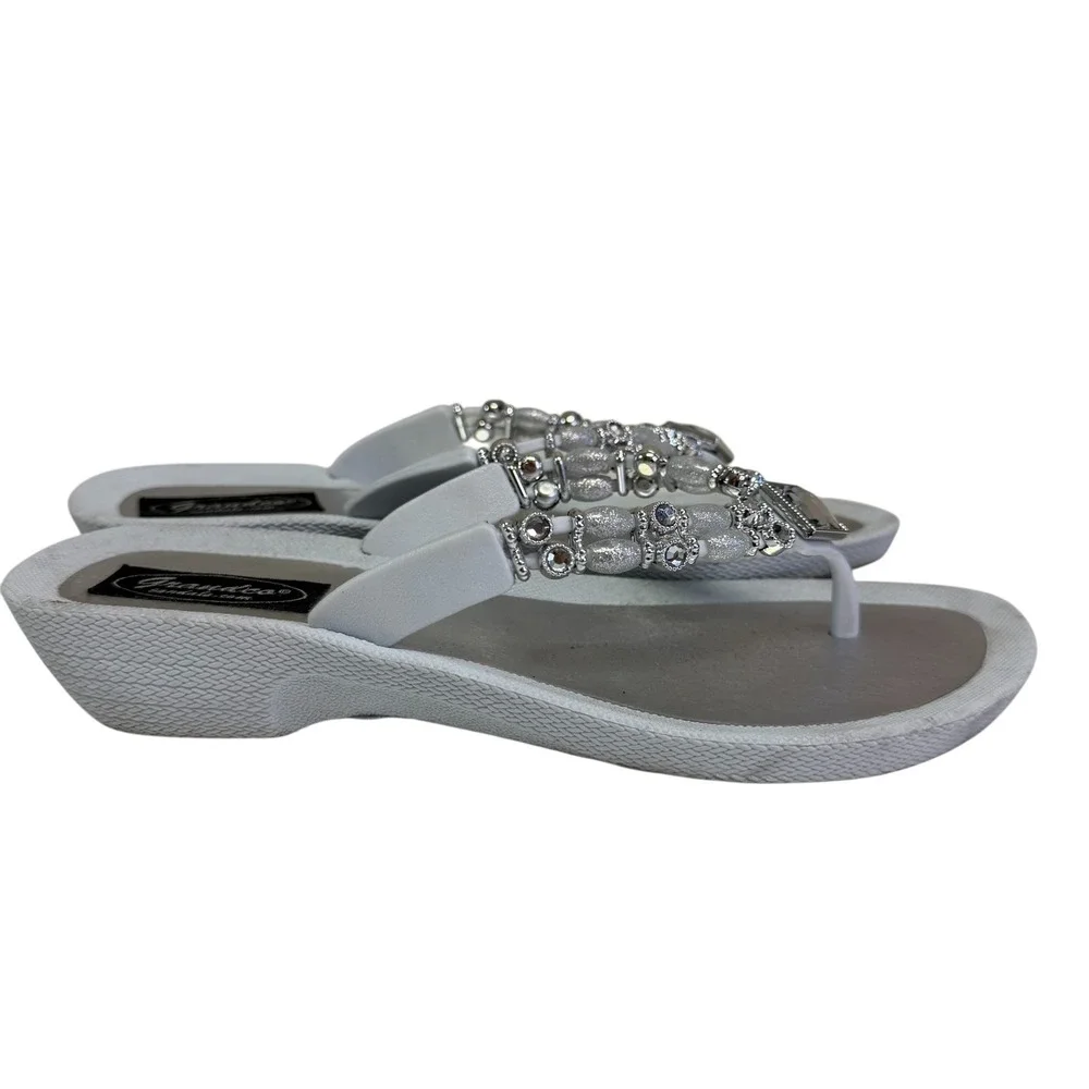Grandco Womens‎ White Silver Jeweled Wedge Flip Flop Sandals Size 8 Boho Glam